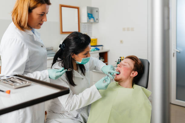 Best Emergency Dental Care for Broken or Chipped Teeth in Pocasset, MA